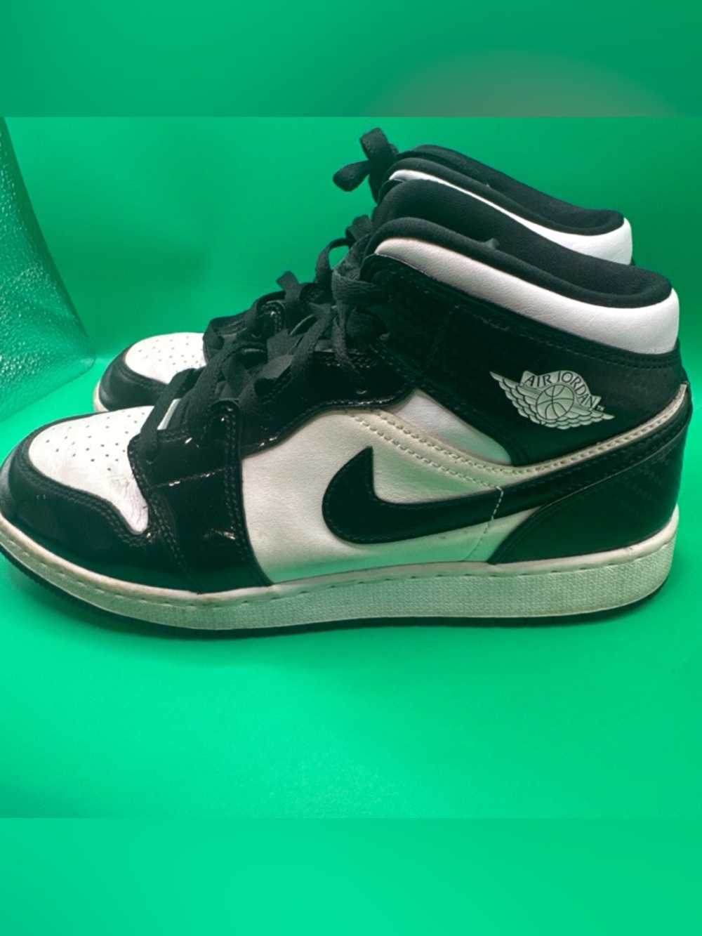 Air Jordan 1 Mid Carbon Fiber ASW GS Size 7Y/8.5W DD2192-001 *Gently Worn*
